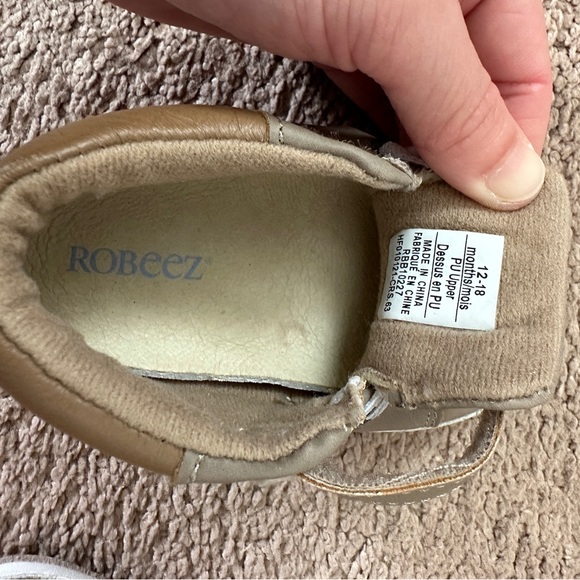 Robeez - Picture 2 of 4